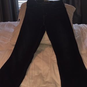 Levi’s 315 shaping Boot dark wash jean